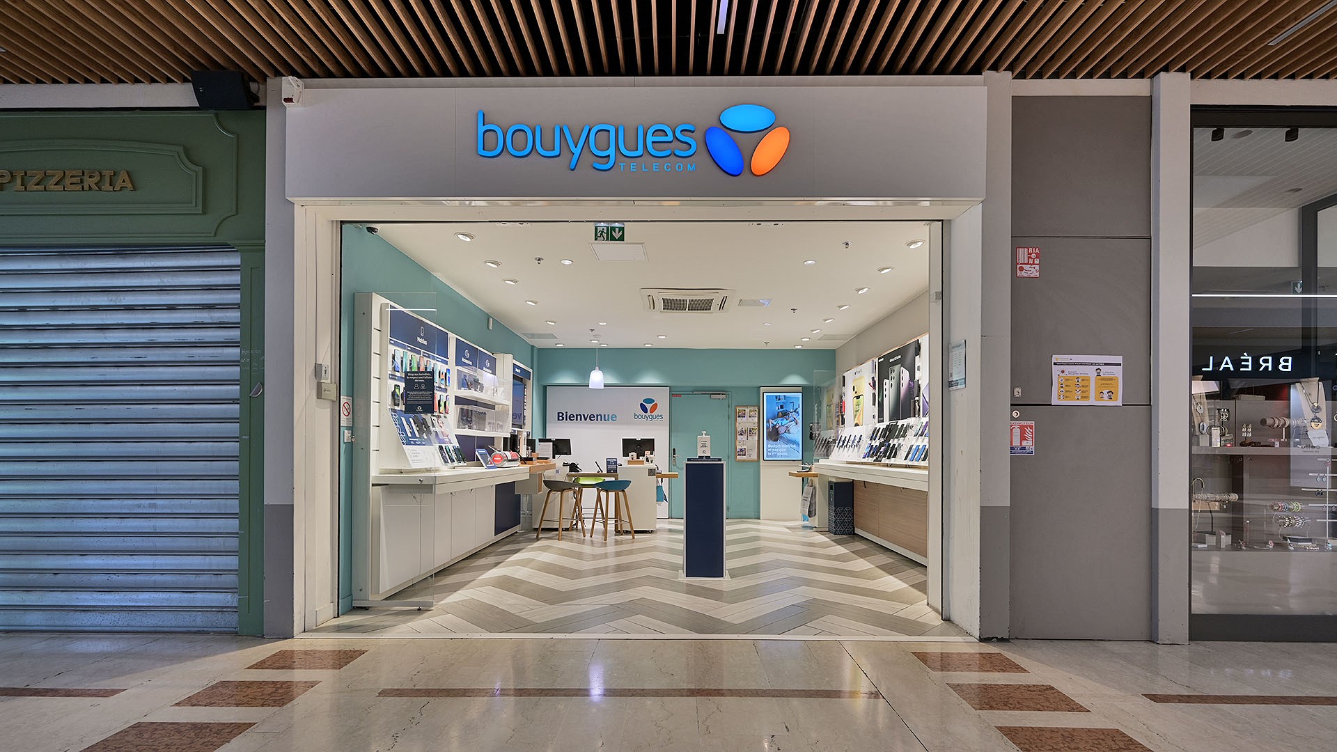 Boutique BOUYGUES TELECOM CC ST CLEMENT RIVIER